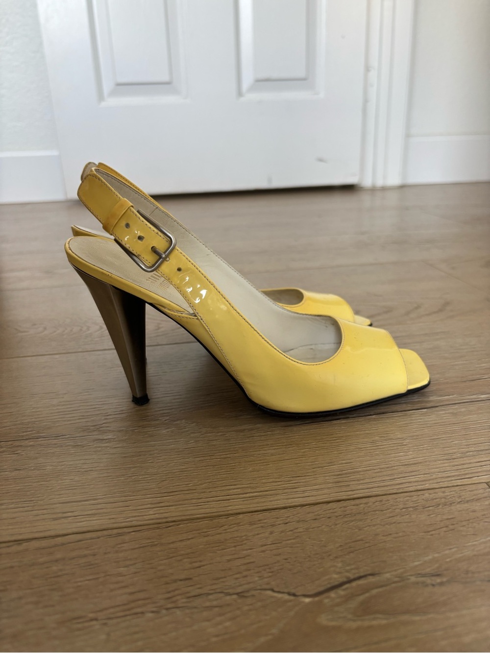 Vintage 90s Y2K Stuart Weitzman yellow patent leather peep toe slingback heels